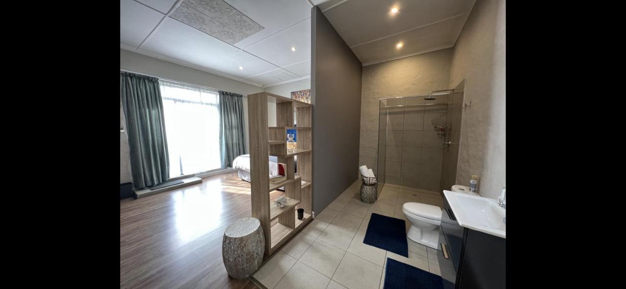 Le'Ciara Luxury Guest House Joanesburgo Exterior foto